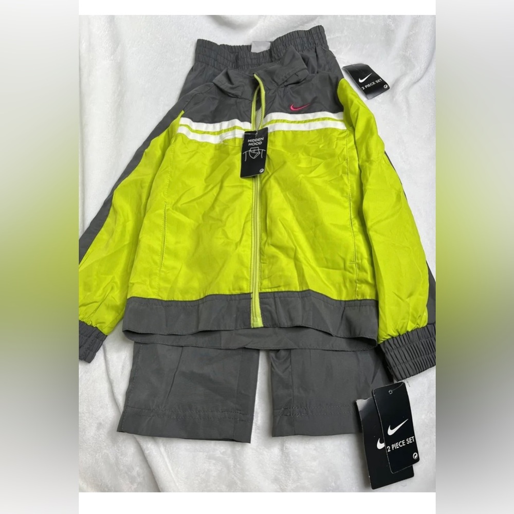 NIKE Little Girl's Tracksuit Jacket Joggers Outfit 2-Piece Set Grey Neon Green 5